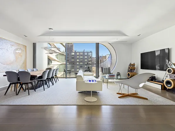520 West 28th Street 29 image 1 of 13