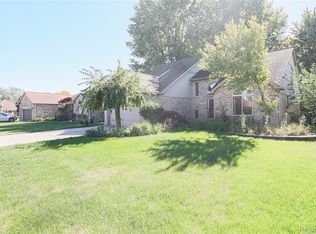49205 Monte Rd, Chesterfield, MI 48047
