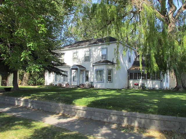 1st image of 418 Chamberlain Ave