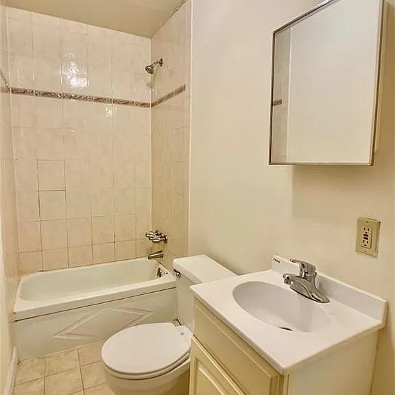 106 11th St #18 — Photo 10