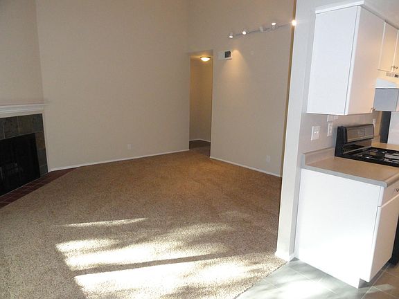 3rd image of 1479 De Rose Way APT 233