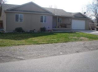 1727 W 21st Ave, Kennewick, WA 99337