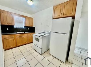 701 NW 7th Ave APT 7, Hallandale Beach, FL 33009