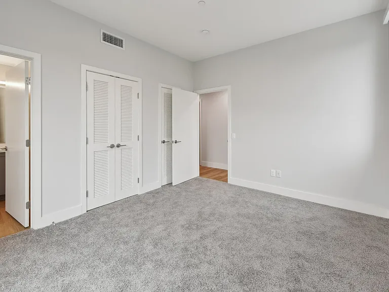 101 Alhambra Square — Photo 14