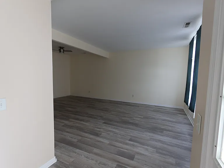 13444 High Gate Mews — Photo 2