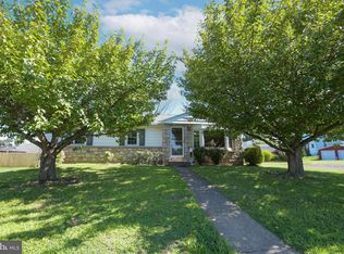 215 School Ln, Telford, PA 18969