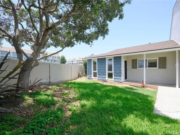 8112 Foxhall Dr, Huntington Beach, CA 92646