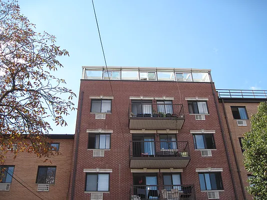 Rented by 18 REALTY | media 8