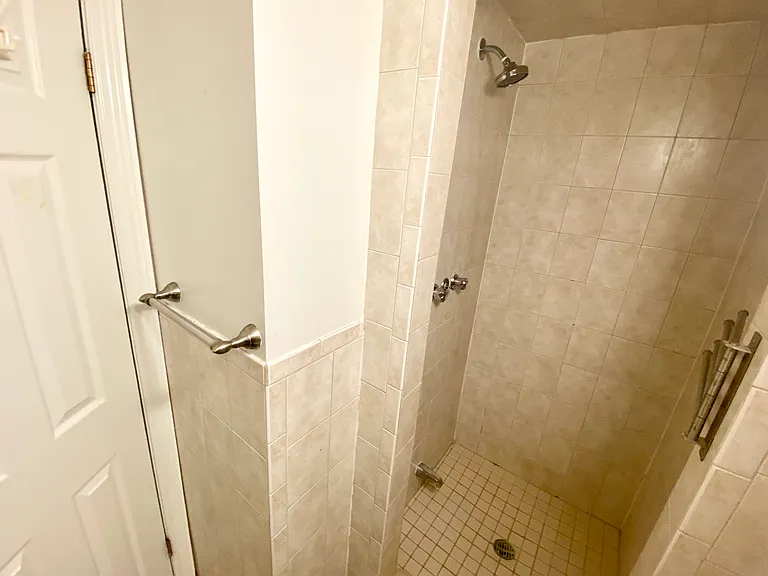 284 Lawrence Ave W #B3 — Photo 12
