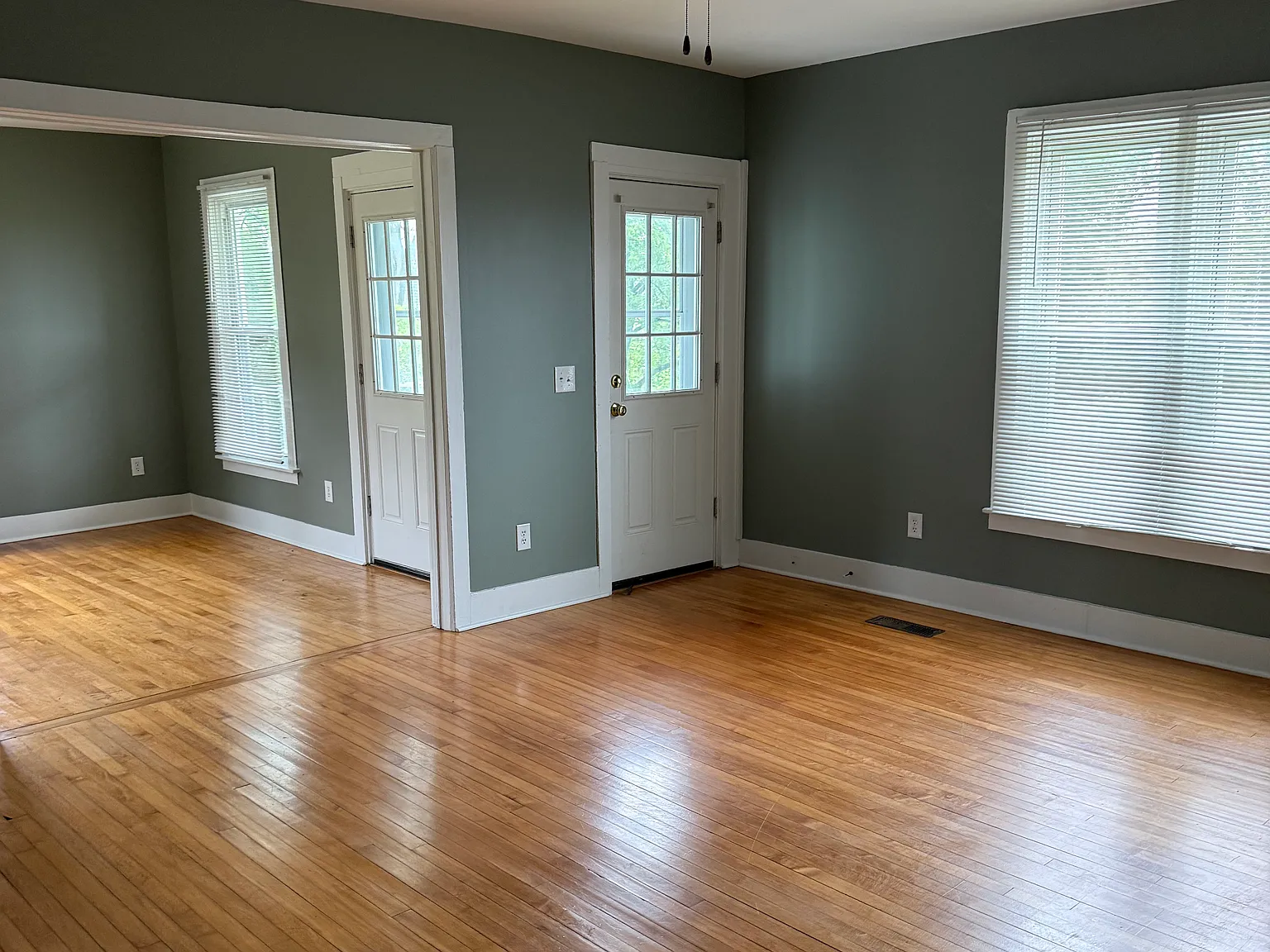 2 bed, 1440 sqft, $1,550 — Photo 3