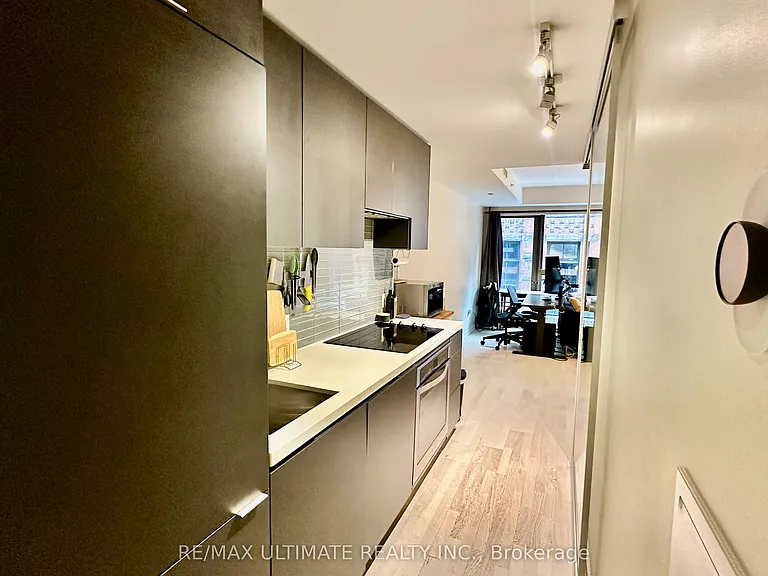 60 Colborne St #217 — Photo 3