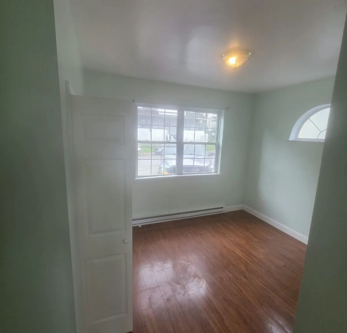 2 bed, $1,400 — Photo 4