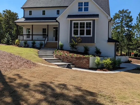 101 Beacon Ridge Drive, West End, NC 27376