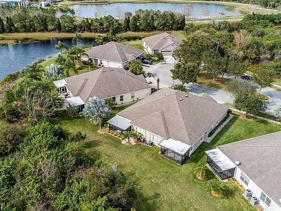 4th image of 7409 Surrey Wood Ln