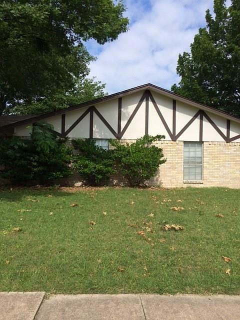 1st image of 1409 Sam Houston Dr