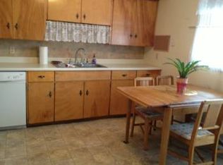 2114 Laurel Ln, Midland, MI 48642