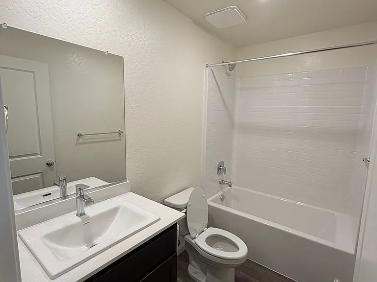 1902 W Meadow Dr — Photo 19