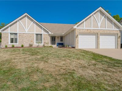 2213 SW Granite Ct, Blue Springs, MO, 64015