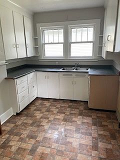 5th image of 127 Allen St