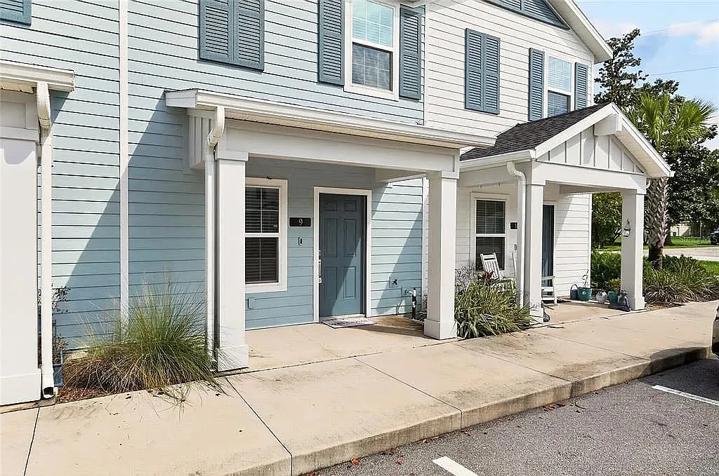 2 bed, 2.5 bath, 1186 sqft, $1,425 — Photo 4