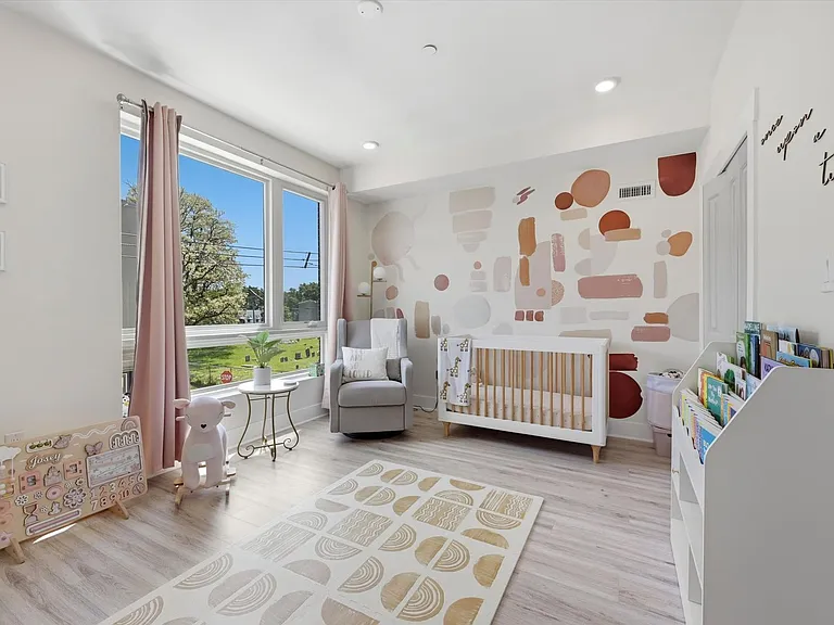 101 E Phil Ellena St — Photo 10