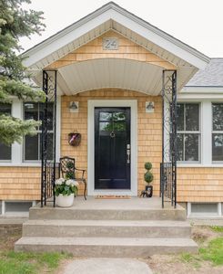 24 King Philip Ave, Barrington, RI, 02806