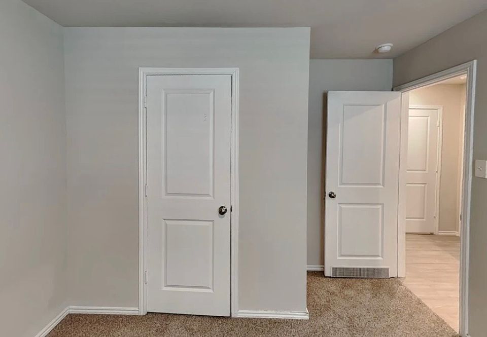 1st image of 5718 Leon Pl #1
