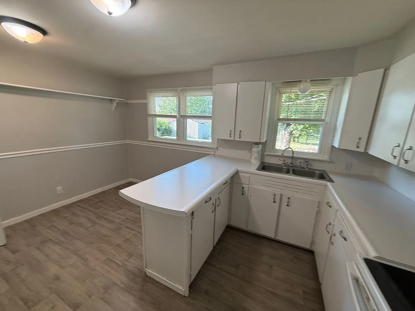 3 bedroom house in Benton — Photo 4