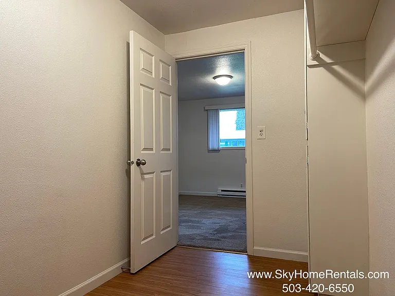 1244 8th St NW — Photo 10