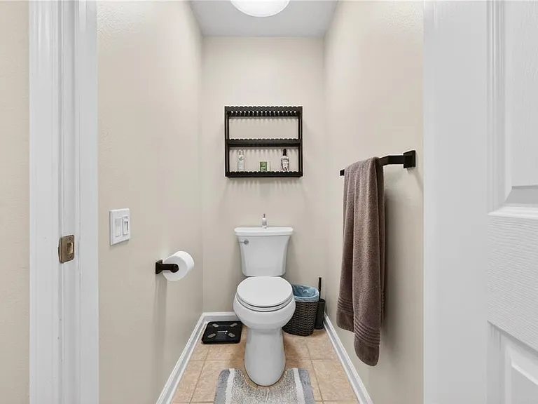 852 Lantern Way — Photo 34