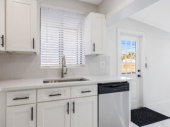 2nd image of 161 SE Celestia Court