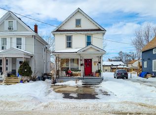 5557 McGrail Ave, Niagara Falls, ON L2G 3R2