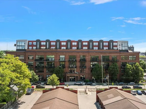 600 Broadway Ave NW APT 423, Grand Rapids, MI 49504
