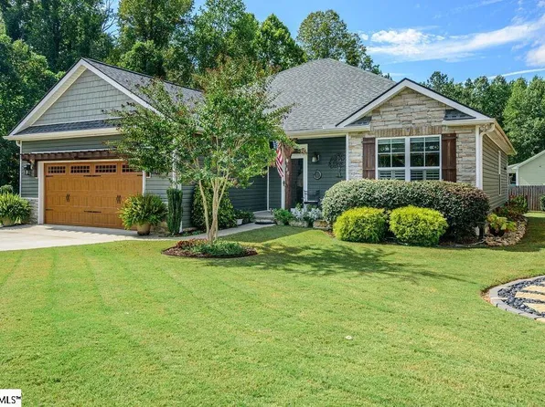 186 Page Creek Blvd, Landrum, SC 29356