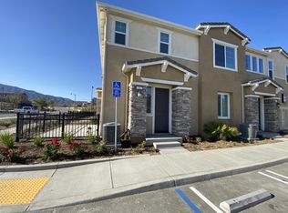 16620 Wyndham Ln #11, Fontana, CA 92336