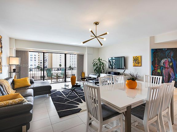 4th image of 1800 NE 114th St APT 607