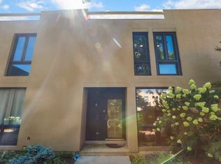 2 Maple Tree Ct, Elmhurst, IL 60126