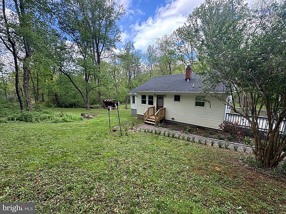 3rd image of 673 Creek Rd