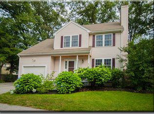 22 Algonquin Rd, North Reading, MA 01864