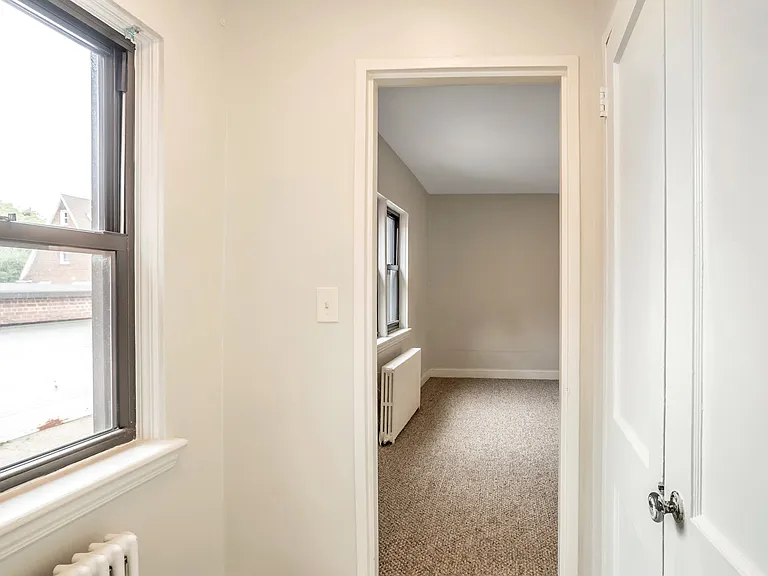 103 Lawson St #B — Photo 5