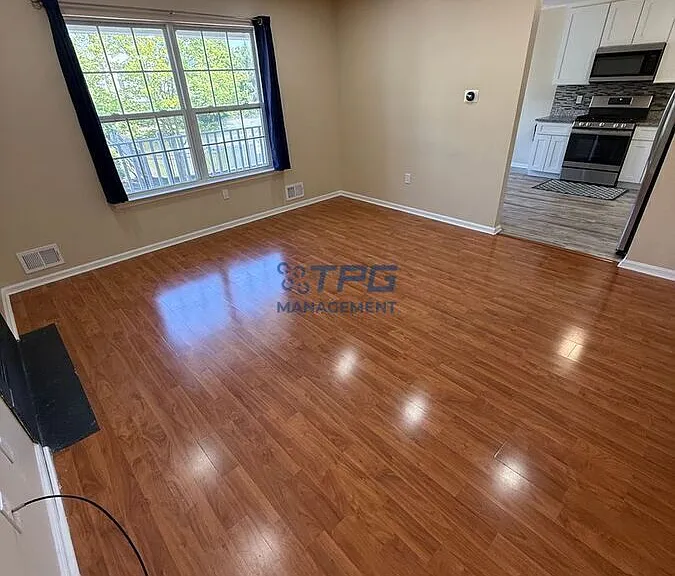 19 Newburgh Dr — Photo 4