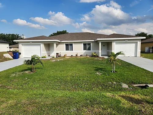 2419 Quentin Ave S Photo 1