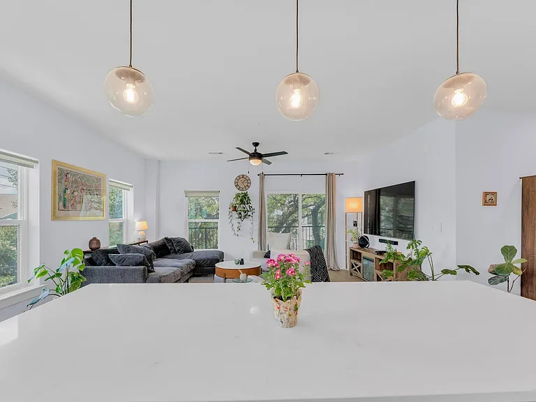 2500 Longview St #323 — Photo 13