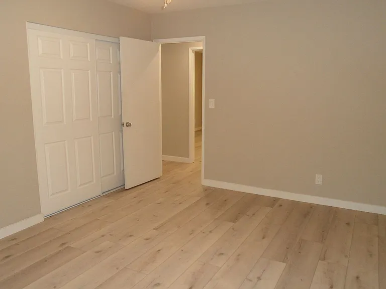 1241 E Diana Ave — Photo 18