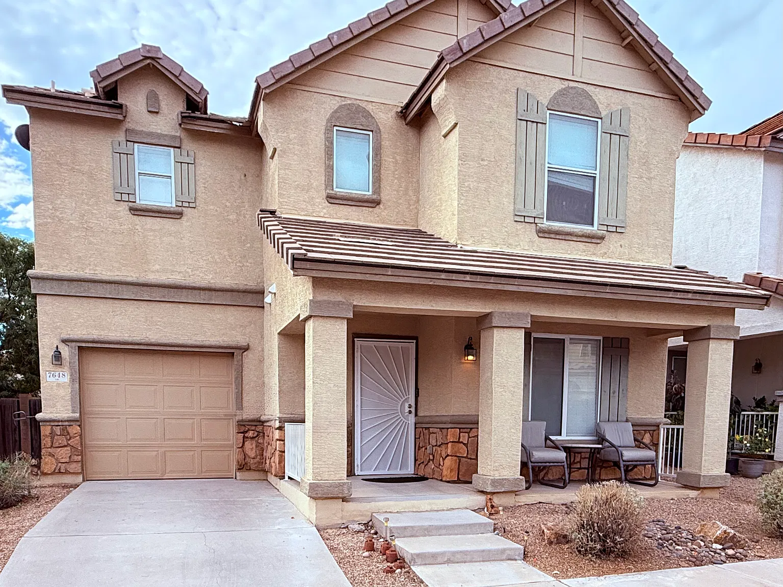 4 bed, 2.5 bath, 1733 sqft, $2,250 — Photo 2