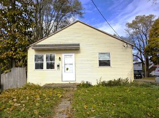 1501 Whiting St SW, Wyoming, MI 49509