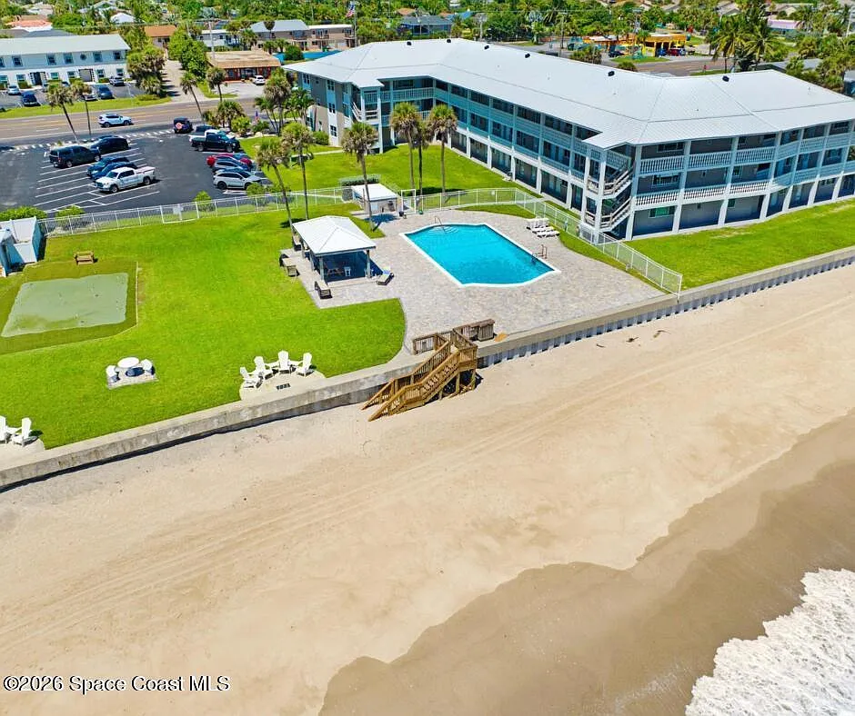 2 bed, 1.0 bath, 924 sqft, $4,000 — Photo 3