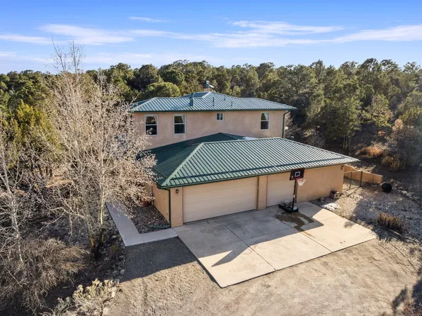 51 Woodlands Dr, Tijeras, NM 87059