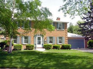 430 E Mill Valley Rd, Palatine, IL 60074