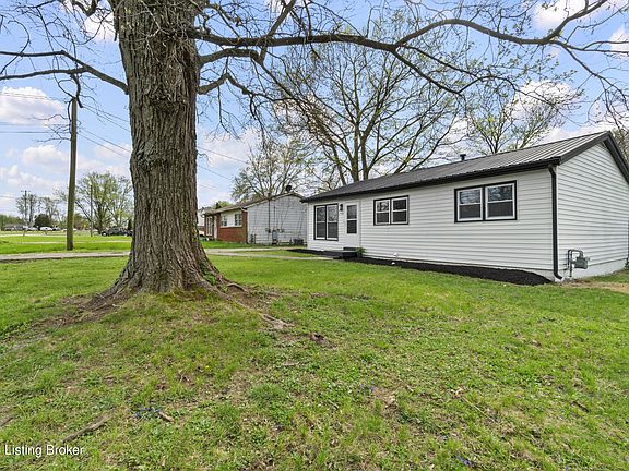 4th image of 9304 New Maple Rd